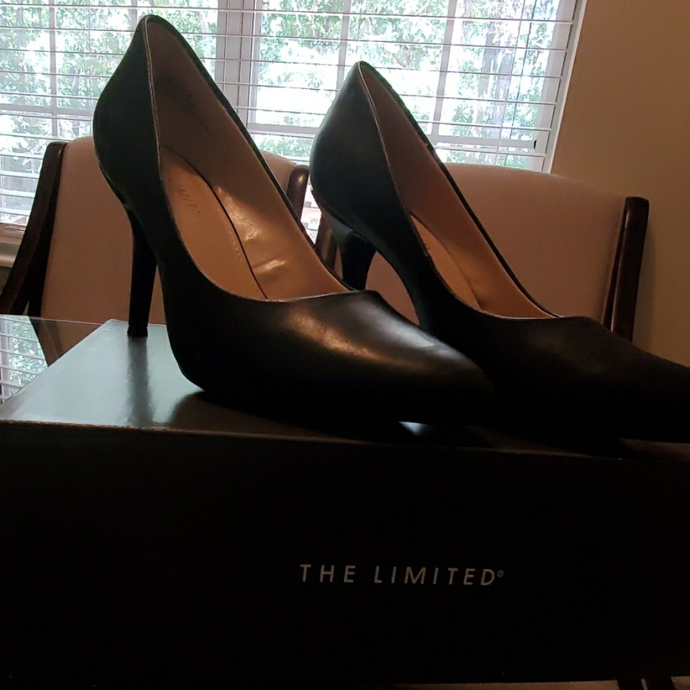 Black shoes